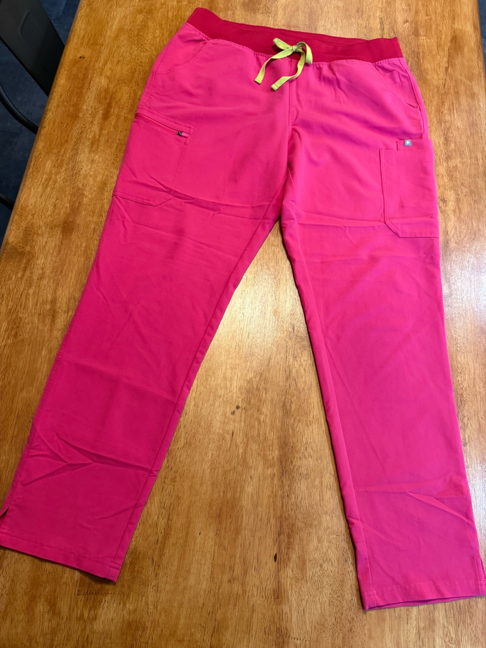 FIGS Women’s X-Large Tall Yola in Shocking Pink